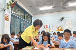 Nữ hiệu trưởng giàu lòng nhân ái, nỗ lực xây dựng trường đoàn kết