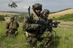 Chuyên gia quân sự Anh: Công nghệ của Nga cho phép 'nhìn thấy mọi hành động' của NATO