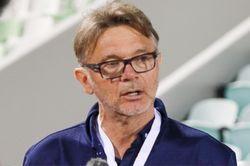 HLV Troussier lớn tuổi, liệu có gắn bó lâu dài với tuyển Việt Nam?