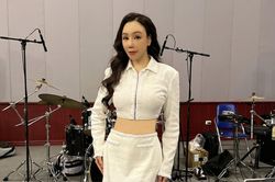 Hồ Quỳnh Hương tự tin diện áo croptop hở eo, nhan sắc suýt không nhận ra