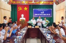 Công bố quyết định của cán bộ của UBND tỉnh An Giang