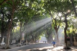Thời tiết Hà Nội hôm nay 26/10, ngày nắng đêm mưa