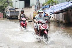 Dự báo thời tiết TP.HCM hôm nay 26/10: Chiều và tối mưa rào