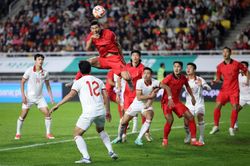 Tuyển Việt Nam toàn thua vẫn thăng hạng FIFA, xếp đầu Đông Nam Á
