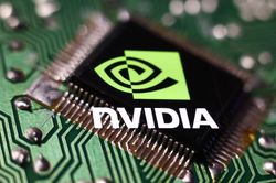 Mỹ yêu cầu gã khổng lồ công nghệ ngừng xuất khẩu chip cho Trung Quốc