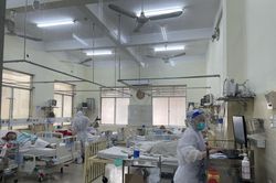 Không còn khám, điều trị miễn phí đối với người bệnh mắc COVID-19