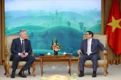 Thủ tướng Phạm Minh Chính tiếp Tổng thư ký OECD