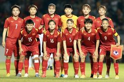 Đừng để kỳ tích World Cup kéo lùi niềm tự hào của bóng đá Việt Nam