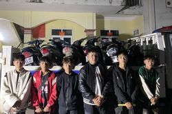 Xử lý 6 đối tượng đua xe trên cầu Móng Sến
