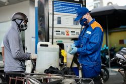 Doanh nghiệp bán lẻ xăng dầu kêu thua lỗ kéo dài, lại 'cầu cứu' Thủ tướng