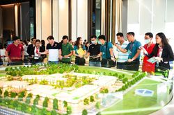 TP Hồ Chí Minh: 'Ngày trở lại' của thị trường bất động sản còn xa