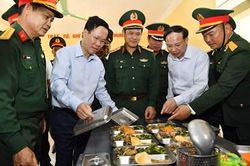 Chủ tịch nước Võ Văn Thưởng thăm và làm việc tại huyện Cô Tô, tỉnh Quảng Ninh