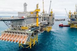 Giá xăng dầu hôm nay (28/10): Dầu thô quay đầu tăng giá