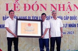 Hà Nam đón nhận Bằng xếp hạng di tích quốc gia - di tích lịch sử Mộ và Khu lưu niệm Nam Cao