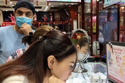 Giá vàng nhẫn sát 60 triệu đồng/lượng, cao nhất lịch sử
