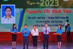 Tuyên dương 611 học sinh, sinh viên 'Học giỏi-Vượt khó' năm 2023