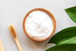 Đừng chỉ dùng kem đánh răng, hãy áp dụng 8 mẹo sau đây để giúp răng trắng sáng hơn