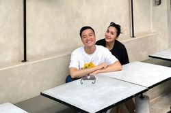Hà Tăng tái ngộ Lương Mạnh Hải tại ngày sinh nhật, cả hai chụp hình 'trăm tấm như một'