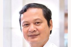 Trọn tình nước non, Mẹ Việt Nam anh hùng