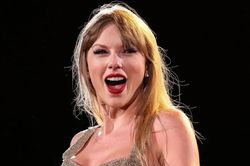 Taylor Swift - Nữ ca sĩ trở thành tỷ phú