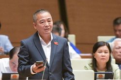 'Gia đình có người ốm là nguyên nhân tái nghèo rất phổ biến'