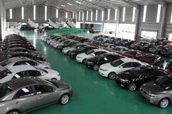 Nhập khẩu ô tô nguyên chiếc các loại tăng trong tháng 9
