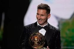 Quả bóng vàng 2023: Sang Mỹ 'dưỡng già', Messi vẫn làm lu mờ Haaland?