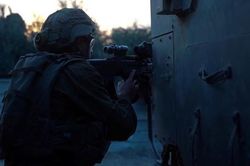 Bộ binh Israel thận trọng bao vây Gaza, muốn dụ Hamas ra ngoài và giải thoát con tin
