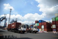 Tổng khối lượng hàng hóa thông qua cảng biển tăng trở lại