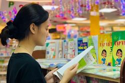 Nóng nghị trường với câu hỏi 'Bộ Giáo dục & Đào tạo có nên soạn thêm một bộ sách giáo khoa?'