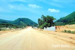 Tiến độ giải ngân vốn đầu tư công tỉnh Tuyên Quang đến ngày 30/10/2023 đạt 37,37% kế hoạch