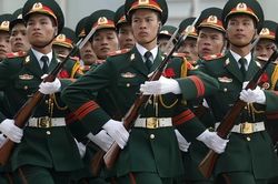 Những điều kiện nghỉ hưu, sĩ quan, quân nhân chuyên nghiệp cần đáp ứng để đảm bảo đủ quyền lợi