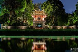 Trải nghiệm tour du lịch đêm ở Văn Miếu-Quốc Tử Giám