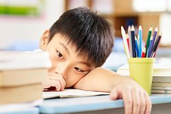 Dấu hiệu tăng động khó phát hiện ở trẻ