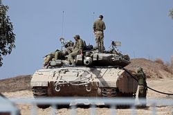 'Xung đột Israel - Hamas có thể khiến giá dầu tăng gấp đôi'