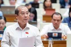 Đề nghị cấm hành vi thao túng, làm giá bất động sản
