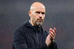 Erik Ten Hag thừa nhận 'chưa bao giờ sao chép lối chơi từ Ajax sang Man Utd'