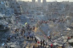 Israel tấn công trại tị nạn lớn nhất ở Gaza, tuyên bố đã tiêu diệt chỉ huy Hamas