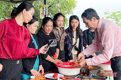 TP Hà Tĩnh nâng 'tay nghề' cho chủ kinh doanh ở phố ẩm thực