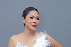 Ca sĩ Mỹ Lệ: 'Quang Linh trêu tôi đã mua được mấy căn nhà sau bài hit để đời'