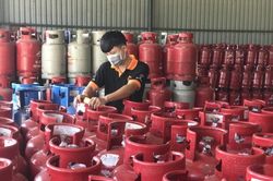 Giá gas tăng từ 4.000 đến 5.000 đồng/bình