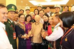 Học tập và làm theo tư tưởng, đạo đức, phong cách Hồ Chí Minh là một nhu cầu văn hóa