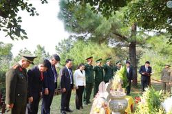 Người dân được viếng mộ Đại tướng Võ Nguyên Giáp trở lại