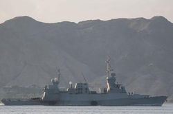 Israel vội điều tàu tên lửa đến Biển Đỏ sau khi phiến quân Houthi tuyên chiến