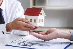 HoREA đề xuất kết hợp hai phương án về đặt cọc bất động sản