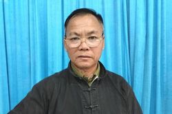 Người cao tuổi dân tộc Mông tích cực vận động xóa bỏ hủ tục