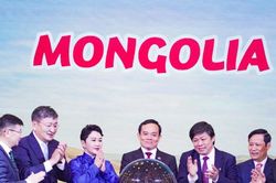 Tổng thống Mông Cổ dự lễ công bố đường bay thẳng giữa Ulaanbaatar và Nha Trang
