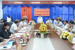 Ban Chấp hành Đảng bộ huyện Châu Phú tổ chức Hội nghị lần thứ 15