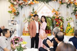 Ca sĩ Tuấn Anh 'Sao mai' hạnh phúc bên vợ sắp cưới