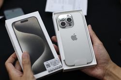 Apple báo cáo doanh thu Quý IV giảm mặc dù doanh số iPhone đạt kỷ lục